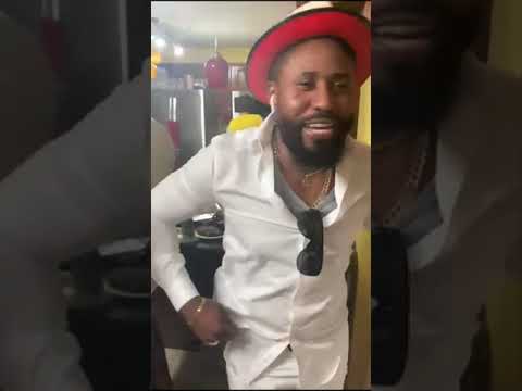 KLASS BAL EN FLANNEUR- REVOLUTIONARY live music performance 👏 Cisco de bach/ quelle affaire