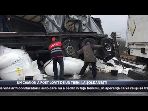 Un camion a fost lovit de un tren, la Șoldănești