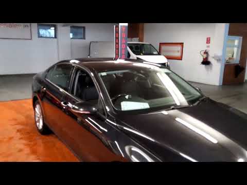 Volkswagen Passat 2021 - Image 2