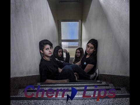 Diamonds - Rihanna cover by Cherry lips