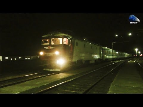 060-EA 40-0442-6&IR407-2"Corona" Budapest Keleti-Brașov in Gara Beclean pe Someș Station 24 Apr 2019