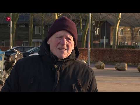 Ouderen blij met speciaal supermarktuurtje (Almere Haven)