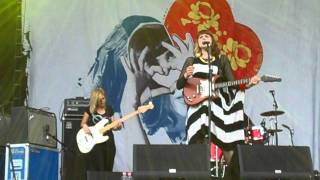 Kate Nash - Take Me To a Higher Plane live at Sziget Festival, 13 August 2011 [HD]