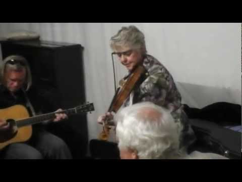 Jamming 2 - 2012 Weaverville Fiddle Contest - Nicki Carlisle