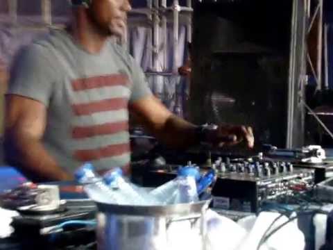 DJ MURPHY @ MONEGROS DESERT FESTIVAL 2013 (Part 1)