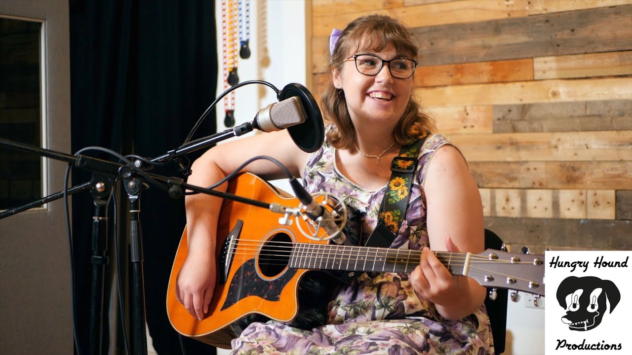 Amy Jolliffe - Betty (Taylor Swift cover)