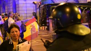 Enfrentamientos entre grupos independentistas y ultras de extrema derecha