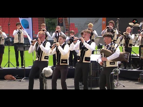 Bagad Kerlenn Pondi (Pontivy) - Grand Spectacle des bagadoù