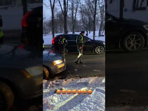 На одну машину всім відділком 🤬 #automobile #foryou