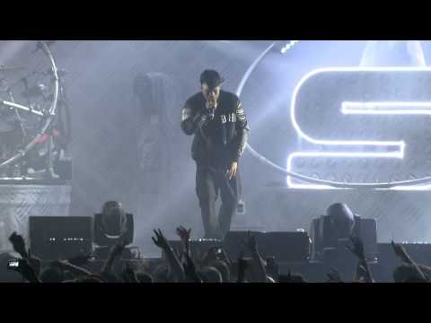 Chase & Status 'Gangsta Boogie' Feat Knytro Live from London's O2 Arena