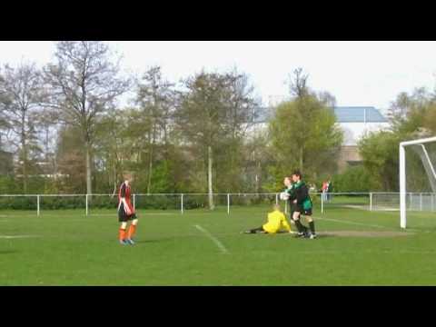 Roy Bloemhard .GOAL - lopje tegen Volendam .mov