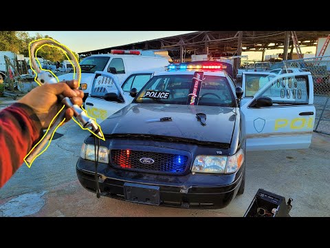 I bought An Old Police Car! Found a Tactical Whip Weapon! | Searching Police Cars! Crown Rick Auto