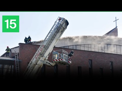 Pagėgiuose užsidegė bažnyčios stogas