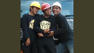 Download lagu ayo kerja mp3