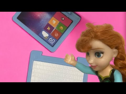 Anita broke Elsa’s laptop! Elsita and anita dolls broken laptop and get in serious trouble!