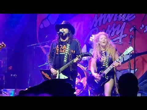 Nashville Pussy - The South's Too Fat To Rise Again - Live @ Musigburg Aarburg - 30.6.24