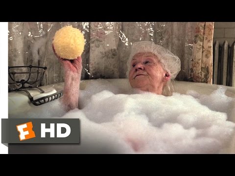 Duplex (4/12) Movie CLIP - Bath Time (2003) HD
