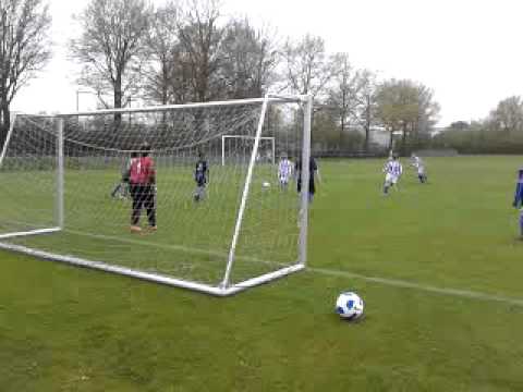 RKTSV Real Team schot TimS over