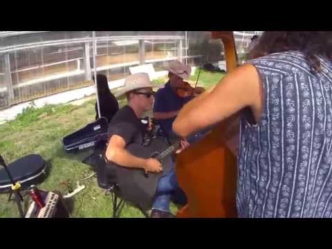 Kevin Anothany and G Town - Saute la Barrière (Jump the Fence)