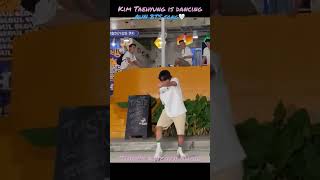 Download lagu KimTaehyung is dancing on RUN BTS song🔥❤️🔥🥰💜🤍 Jinny's Kitchen#taehyung #btsvkimtaehyung mp3 Download lagu KimTaehyung is dancing on RUN BTS song🔥❤️🔥🥰💜🤍 Jinny's Kitchen#taehyung #btsvkimtaehyung mp3