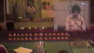 LA FABULA DEL GRILLO Y EL MAR - ALUX NAHUAL - VIDEO OFICIAL (1981)