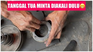 The teacher's CVT Beat makes a rattling sound when using it. I asked her to try to fix it first d...