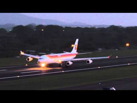 Iberia Airbus A340-300 Take Off Costa Rica MROC