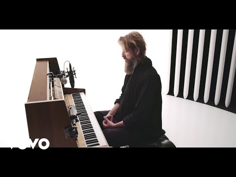 Joep Beving - Sleeping Lotus redux (Official Music Video)