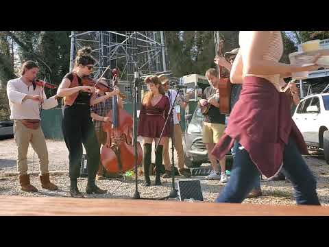 Blue Virginia Blues- Sierra Ferrell w/ members of Supper Break & Drew Matulich