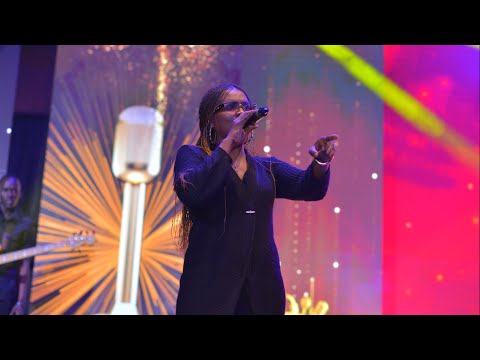 Ninga Omuloge - Naava Grey (Live Performance) | #HiPipoMusicAwards #LevelOneProject