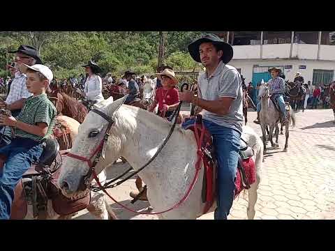 Incrível 1800 cavaleiros na cavalgada de Marmelópolis mg 