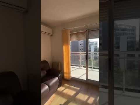 Video de YouTube - Apartamento en Alquiler de 1 dormitorio  en Tres Cruces, Montevideo