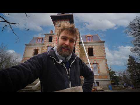 A exclusive tour of Chateau de Chaumont upper floors.