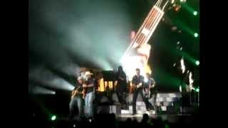 blake shelton Kiss My Country Ass