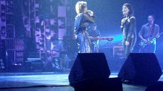 Isabella Taviani e Zélia Duncan - Os dentes brancos do mundo