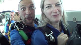 preview picture of video 'Tandemsprung von Ella bei skydive nuggets in Leutkirch'