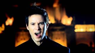 Israel Zarzosa - AMOR VALIENTE MIX (VideoClip Oficial) HD