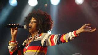 Lauryn Hill - Nappy heads + flex freestyle..