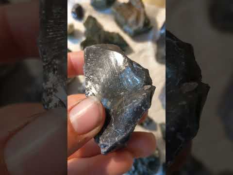 slag glass is better than obsidian