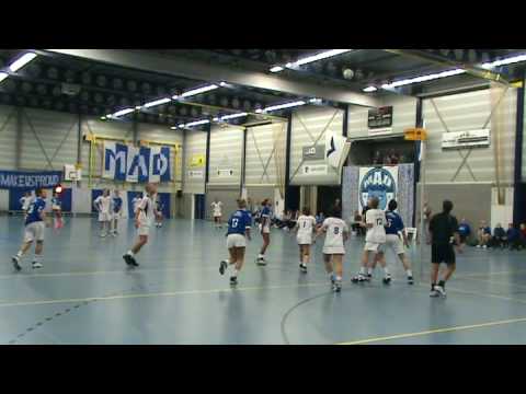 20081129 De Meeuwen - OVVO/De Kroon (BWA zingt "Gertje Vader" en de debuterende Gert scoort direct in de hoofdmacht van OVVO/De Kroon!)