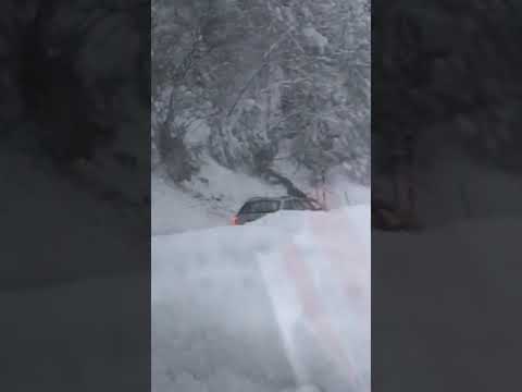 OMFG der schnee ist so hoch hört einfach nicht hin