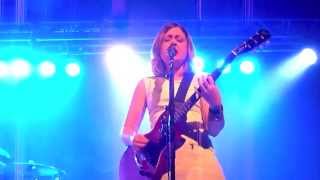 Sleater-Kinney Raleigh - Surface Envy (live)