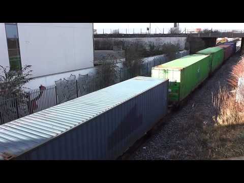 Irish Rail class 201 (219) + IWT Liner - Ossory Road, Dublin