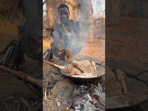 Hadzabe wild kitchen 😜🔥🌿 #africa #animallife #wildlife #nature #travel