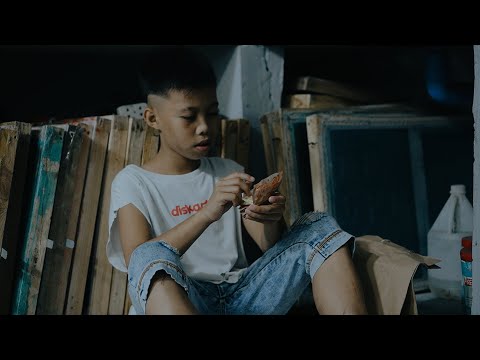 Tipsy Kidd, Rikki Diskarte - Pera Saking Utak (Official Music Video)