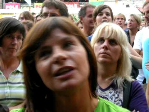 YEVGUENI, ALS ZE LACHT