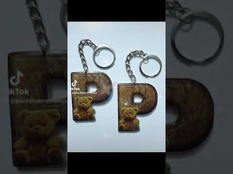 yourdreamsinwood te trae llavero en madera con diseños personalizados el tuyo y pidelo al 3158961818