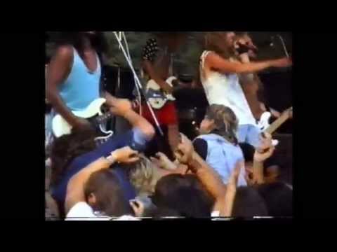 Kabát Rarita z roku 1992 na letním rockfestu Čtverec v Dolní Poustevně