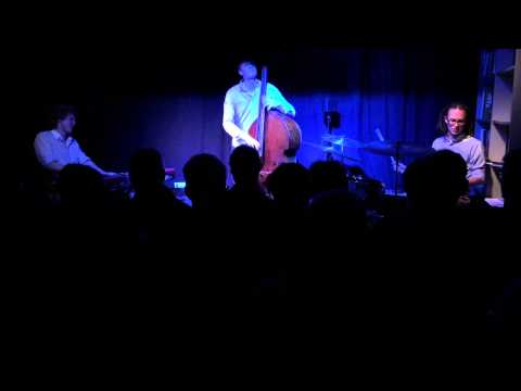 "In Between" - Roman Rofalski Trio