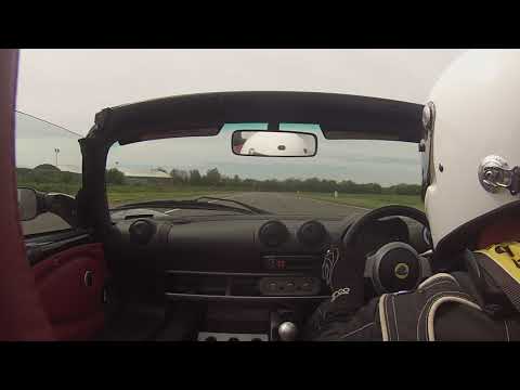 Flying lap around Llandow - Lotus Elise